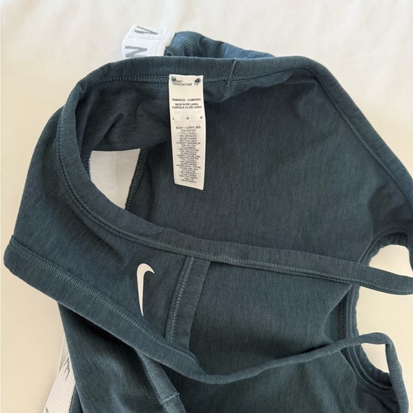 Nike Women’s Dri-FIT Swoosh Padded Medium Support Sports Bra Heathered Gray/Blue - Picture 8 of 11